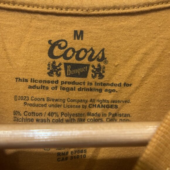 EUC Coors Women's Bull Graphic T-Shirt Size Medium - Picture 4 of 9